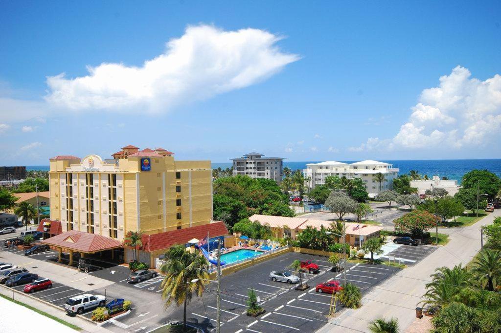 Comfort Inn Oceanside Дирфилд Бич Экстерьер фото